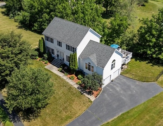 8 Mill River Ln, Rowley, MA 01969