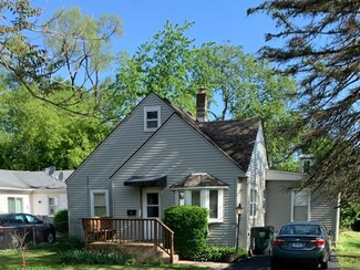 220 Elder Dr, Round Lake Park, IL 60073