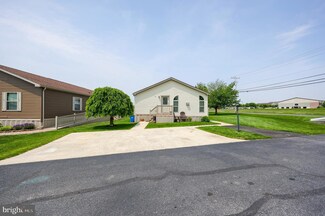22 Sarah Ave, New Holland, PA 17557