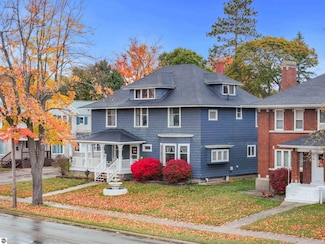 617 E Division St, Cadillac, MI 49601