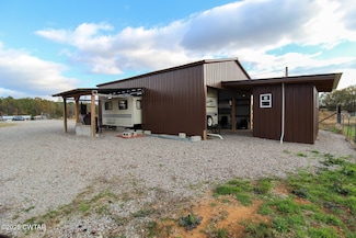 300 Fescue Rd, Saltillo, TN 38370