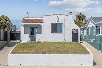 7037 Cimarron St, Los Angeles, CA 90047