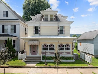 1115 7th St, Moundsville, WV 26041