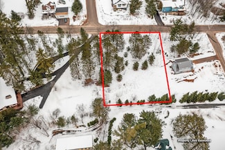 9xx Washington Ave, Bayfield, WI 54814