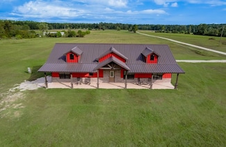 1044 Lonesome Dove Dr, Groveton, TX 75845