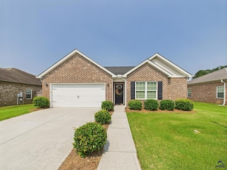 219 Cottage Cir, Byron, GA 31008