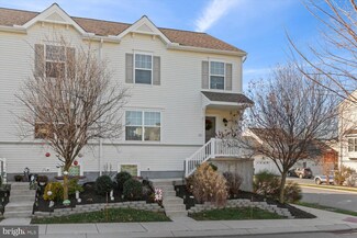 422 Warren Ct, Willow Street, PA 17584