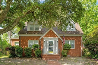 141 Hampton Roads Ave, Hampton, VA 23661