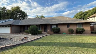 3921 Coventry Ln, Norman, OK 73072