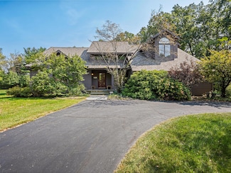 3502 Barton Farm Dr, Ann Arbor, MI 48105