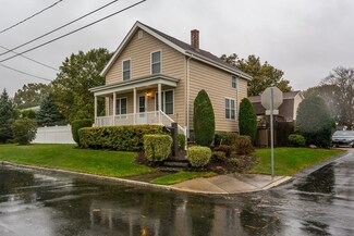 398 Chicago St, Fall River, MA 02721