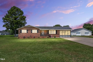 1255 N Nc 581 Hwy, Pikeville, NC 27863