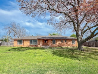 812 S Ash St, Archer City, TX 76351