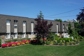 25 N Clinton Ave Unit 11A, Bay Shore, NY 11706