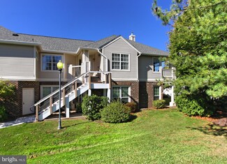 45090 Brae Terrace Unit 201, Ashburn, VA 20147