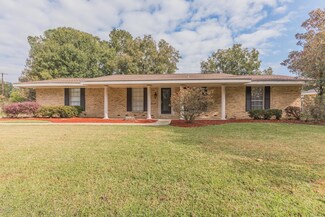 119 Karen Dr, Lafayette, LA 70503