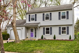 3328 Harcourt Dr, Ames, IA 50010