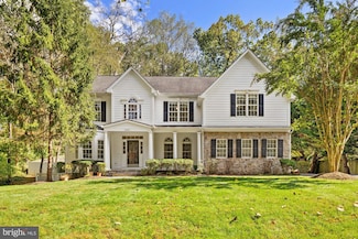 2503 Easie St, Oakton, VA 22124