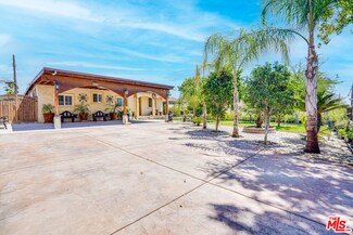 9674 Beachy Ave, Arleta, CA 91331
