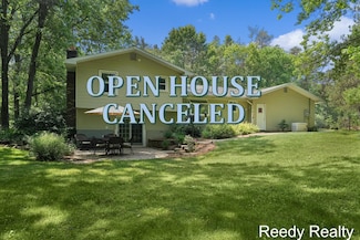 13227 Beckwith Dr NE, Lowell, MI 49331