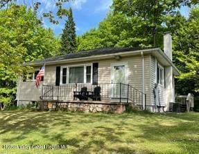 23 Red Barn Rd, Pine Bush, NY 12566