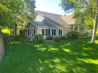 939 Towne Cir, Stillwater, MN 55082