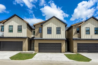 1337 Meadow Rose Ln, Waukee, IA 50261