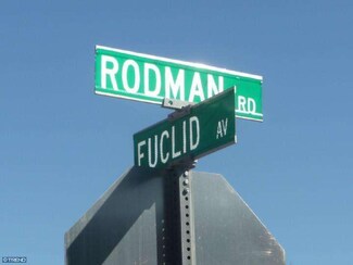 911 Rodman Rd, Wilmington, DE 19809