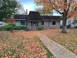 357 N Nappanee St, Nappanee, IN 46550