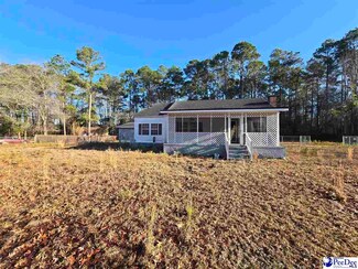 2112 Christel Dr, Dillon, SC 29536