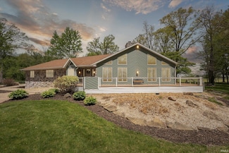 1602 S Saint Andrews Rd E, Winona Lake, IN 46590