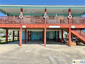 512 W Adams St, Port O Connor, TX 77982