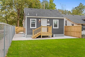 429 E 49th Ave, Gary, IN 46409