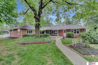 929 S Cotner Blvd, Lincoln, NE 68510