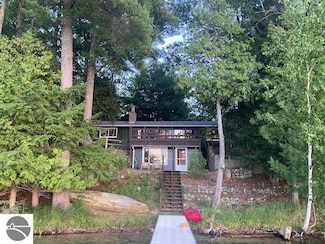 4515 Greilick Rd, Traverse City, MI 49696