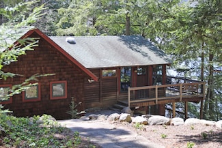41 Sugar Hill Way, Schroon Lake, NY 12870