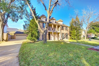 1030 Crossroads Dr, Houston, TX 77079