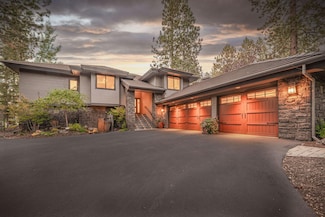 61685 Tam McArthur Loop, Bend, OR 97702