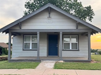 214 N 3rd St, Sentinel, OK 73664