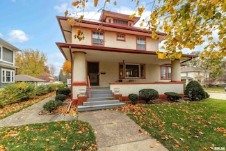 825 7th St, de Witt, IA 52742