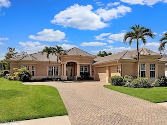 7488 Treeline Dr, Naples, FL 34119
