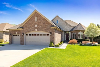 53480 Fitzgerald Dr, Macomb, MI 48042