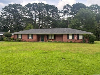 335 Berg Ave, Camden, AR 71701