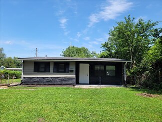 1313 Saint Raphael St, East Saint Louis, IL 62206