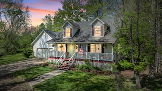 11486 Halsey Rd, Holly, MI 48442