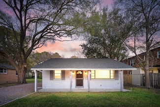 706 White Oak Dr, Charleston, SC 29407