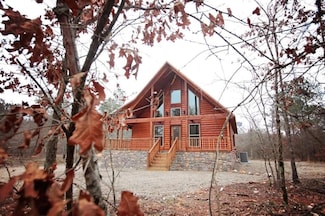 289 Timber Hills Ln, Broken Bow, OK 74728