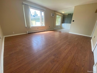 61661 11 Mile Rd Unit 4, South Lyon, MI 48178