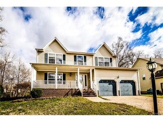 102 Lake Pointe Dr, Newport News, VA 23603