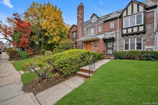 73-41 141st Place, Flushing, NY 11367